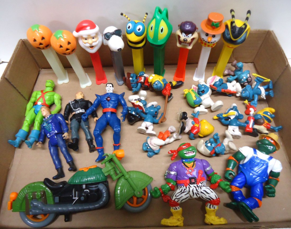 Lot Of Action Figures & Pez Containers: 2 1/2" - 5 1/2"