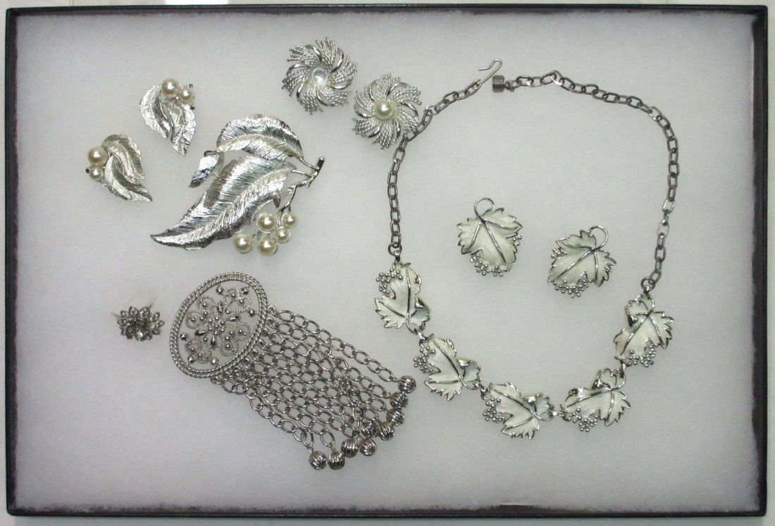 Lot Sarah Coventry Costume Jewelry (1 of 7)