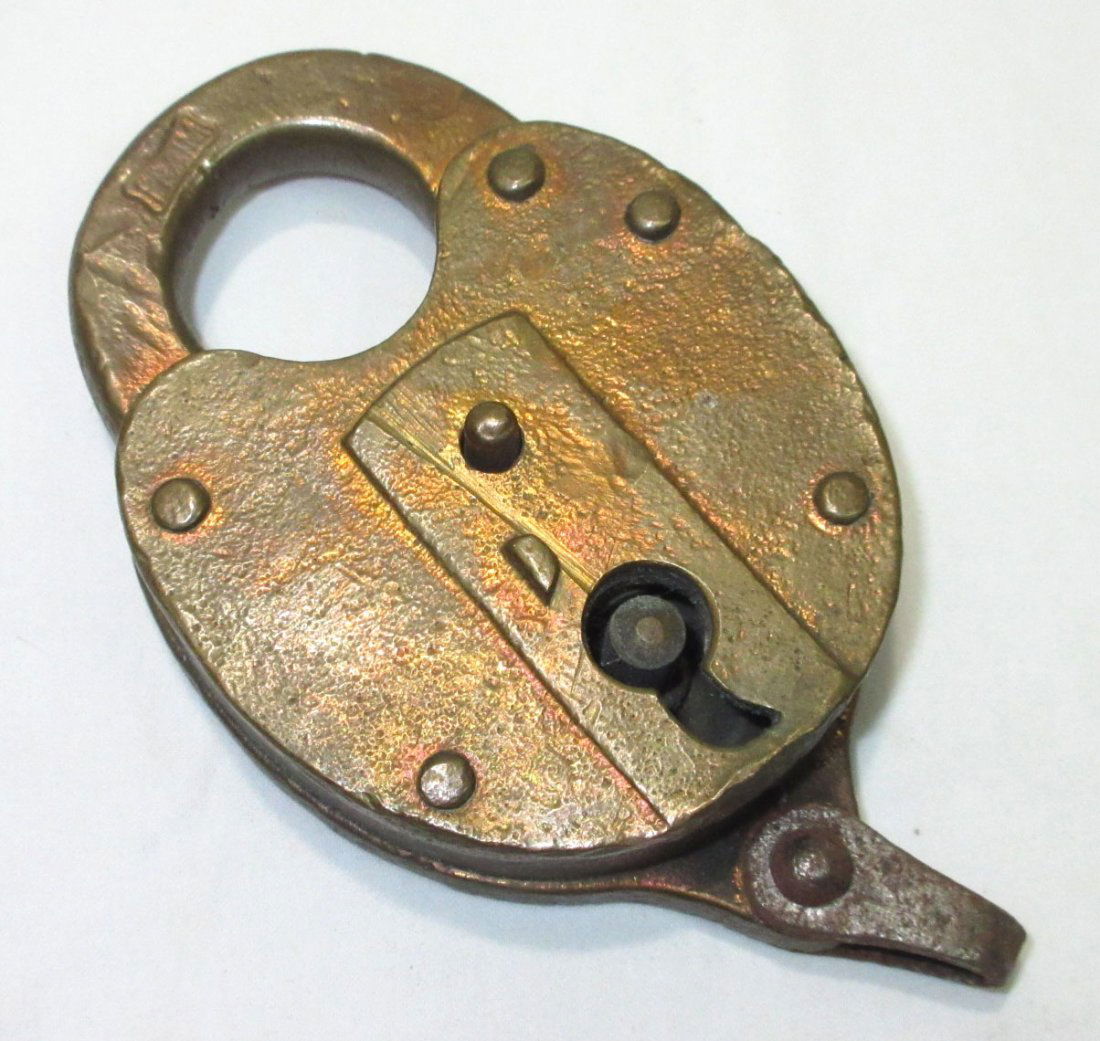 Swift & Co. Brass Lock (1 of 3)