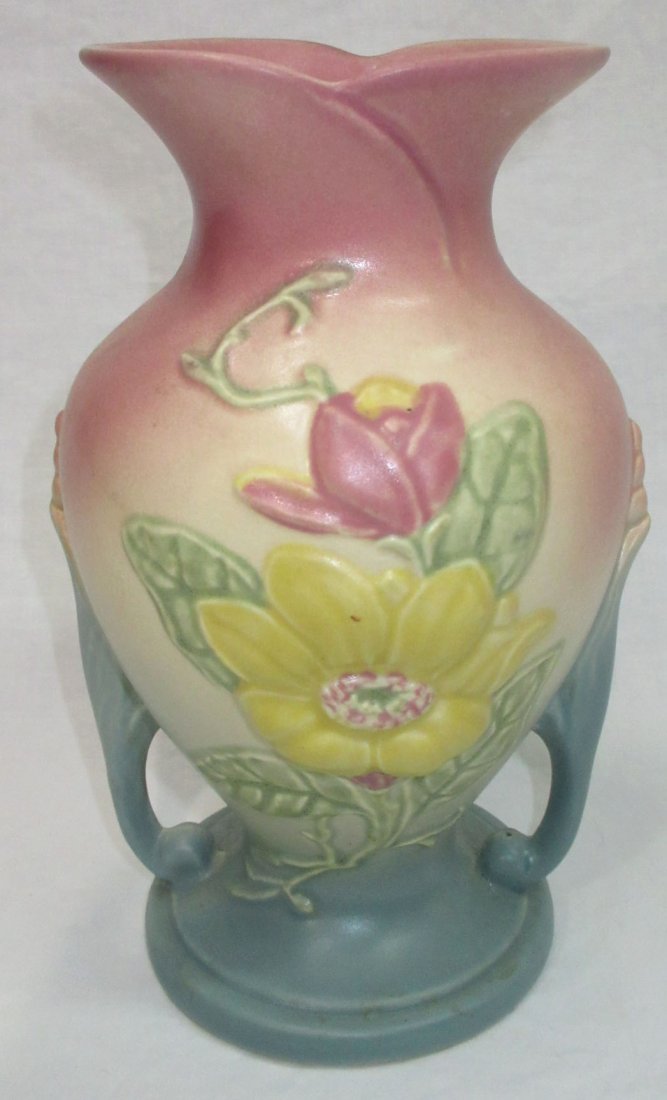 Hull Art Magnolia Vase USA-2-8 1/2: 8 3/4"T x 5" x 5"