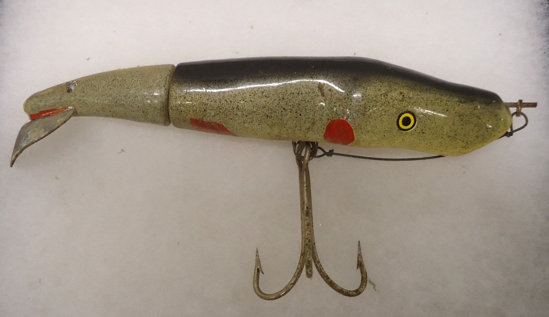Antique Wooden Fishing Lure (1 of 3)