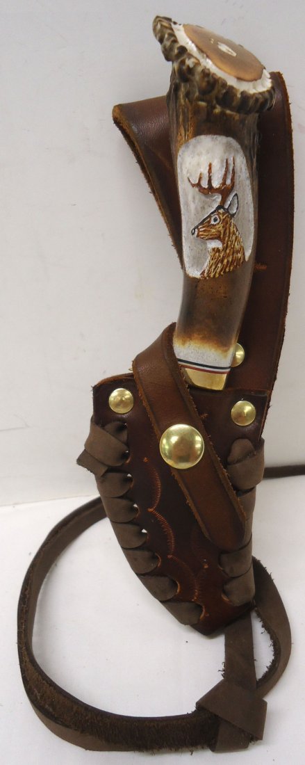 Ken Richardson Carved Antler Knife (1 of 3)