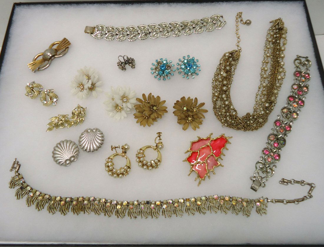 Lot Coro Costume Jewelry: Bracelets & Earrings