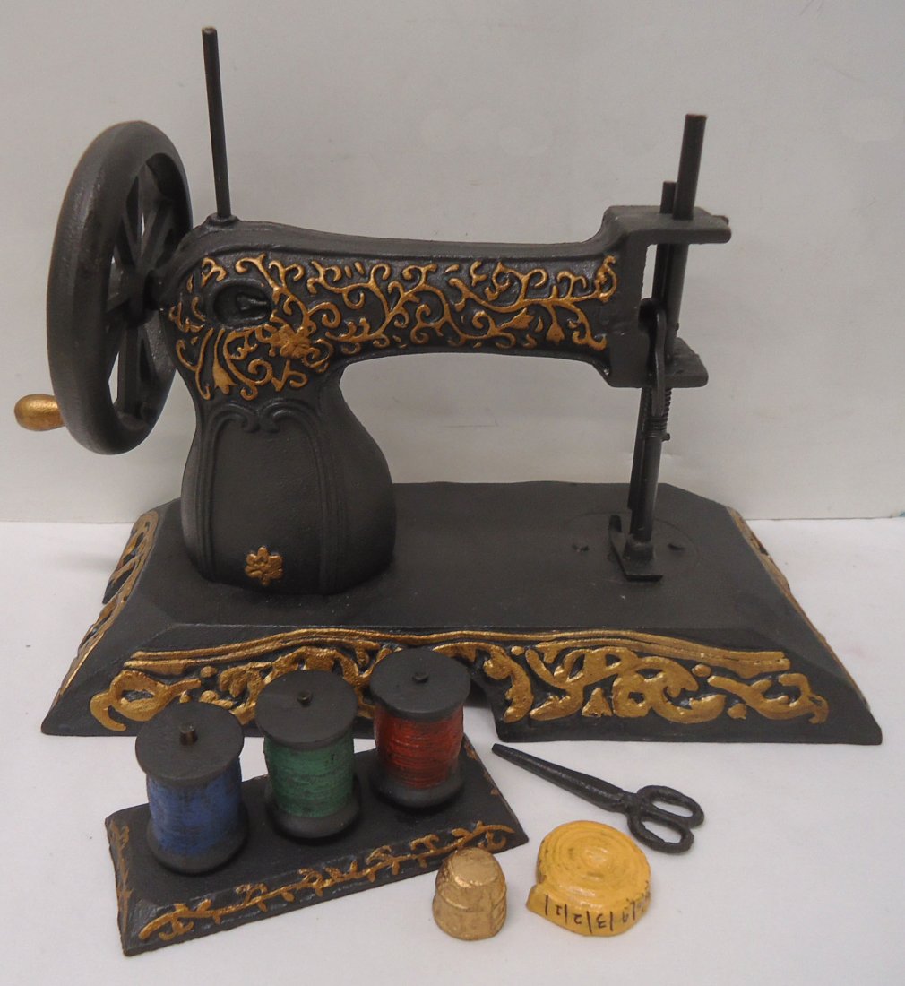 Cast Iron Sewing Machine Sewing Display: 8 1/2"T x 10 1/2"W