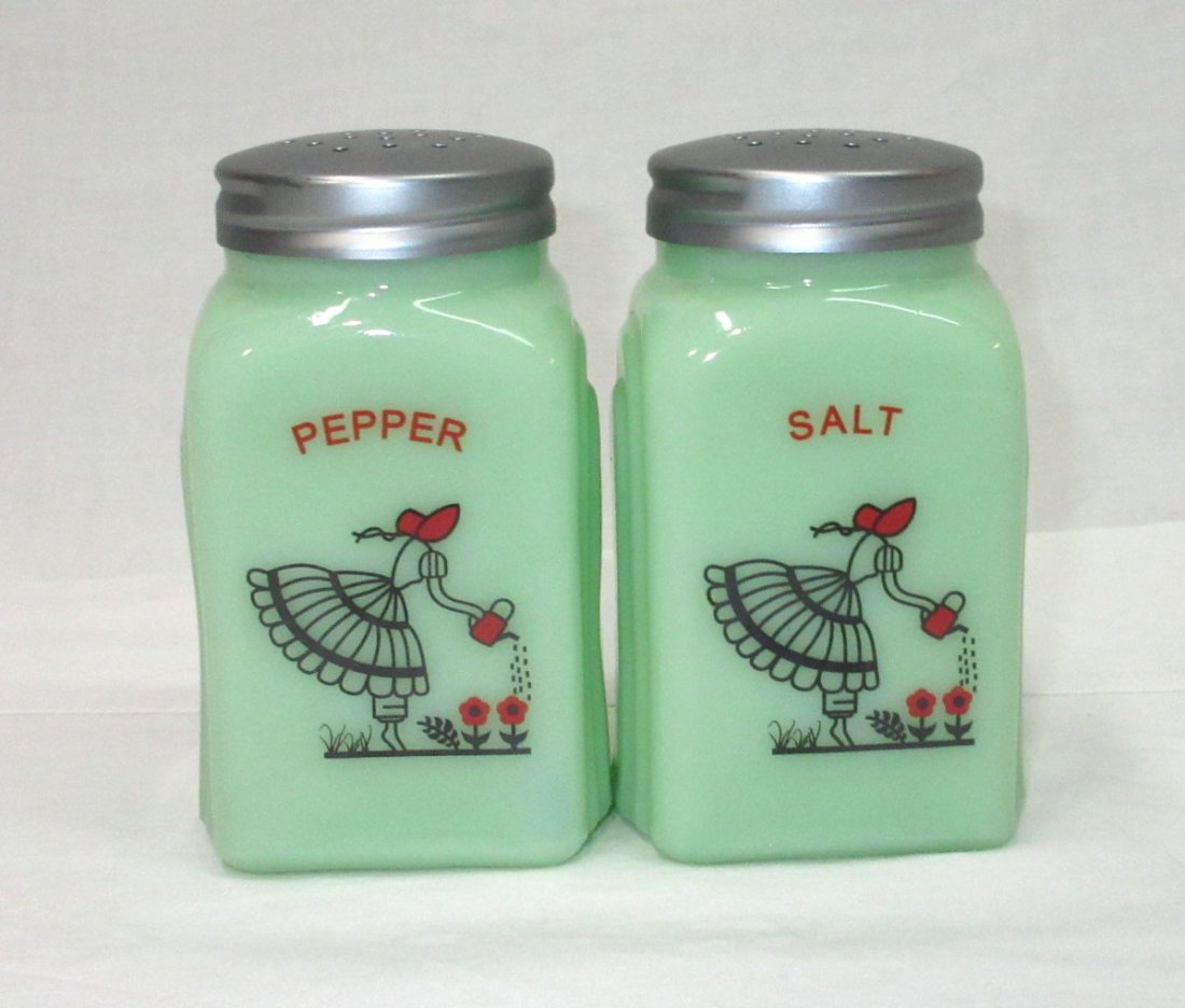 Pr Jadeite Salt & Pepper (1 of 3)
