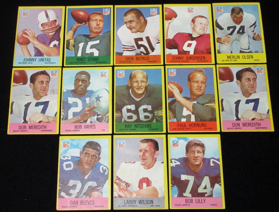 (12) 1967 O.P.C. Football Cards (1 of 9)