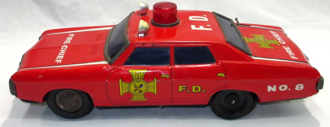 Batt. Op Fire Chief Car (1 of 6)