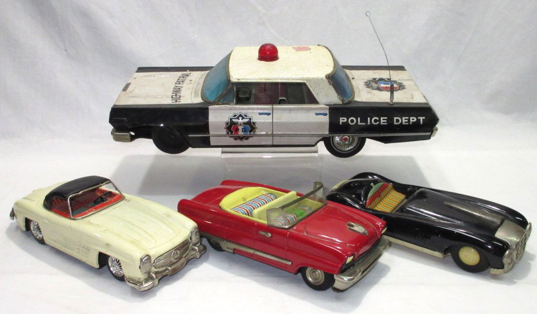 4 Metal Cars (1 of 9)