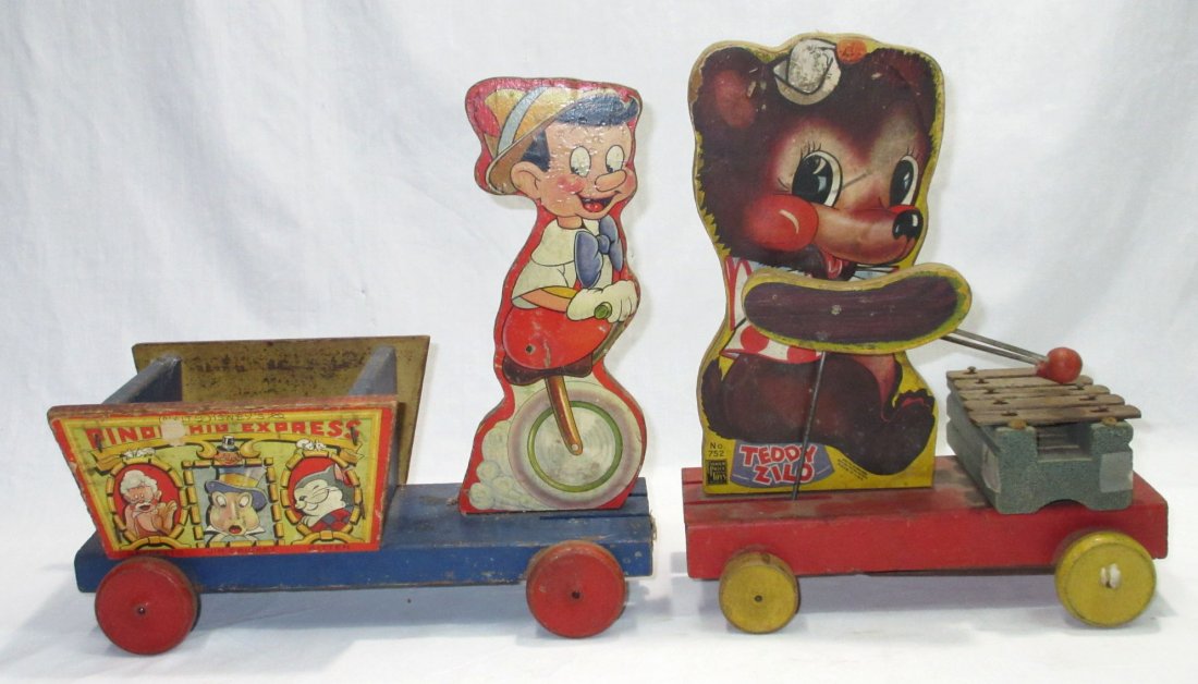 2 Fisher Price Pull Toys: #720 & 752 9"L & 11"L