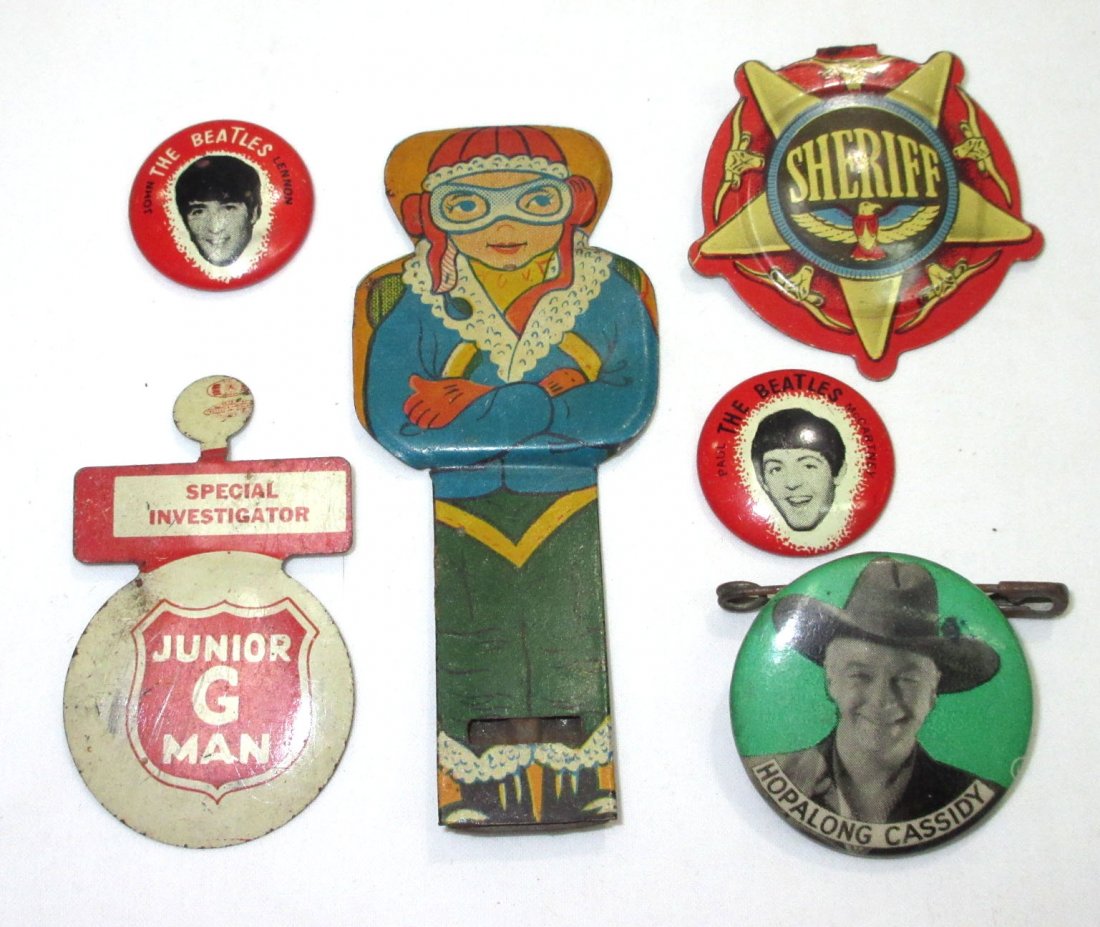 6 Pin Backs & Premiums (1 of 5)