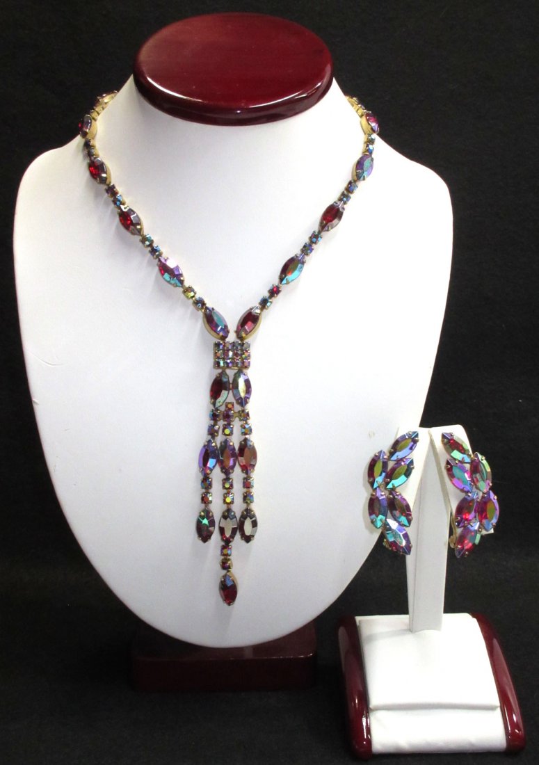 Un-Sgnd Beauty Red AB Necklace Set (1 of 5)