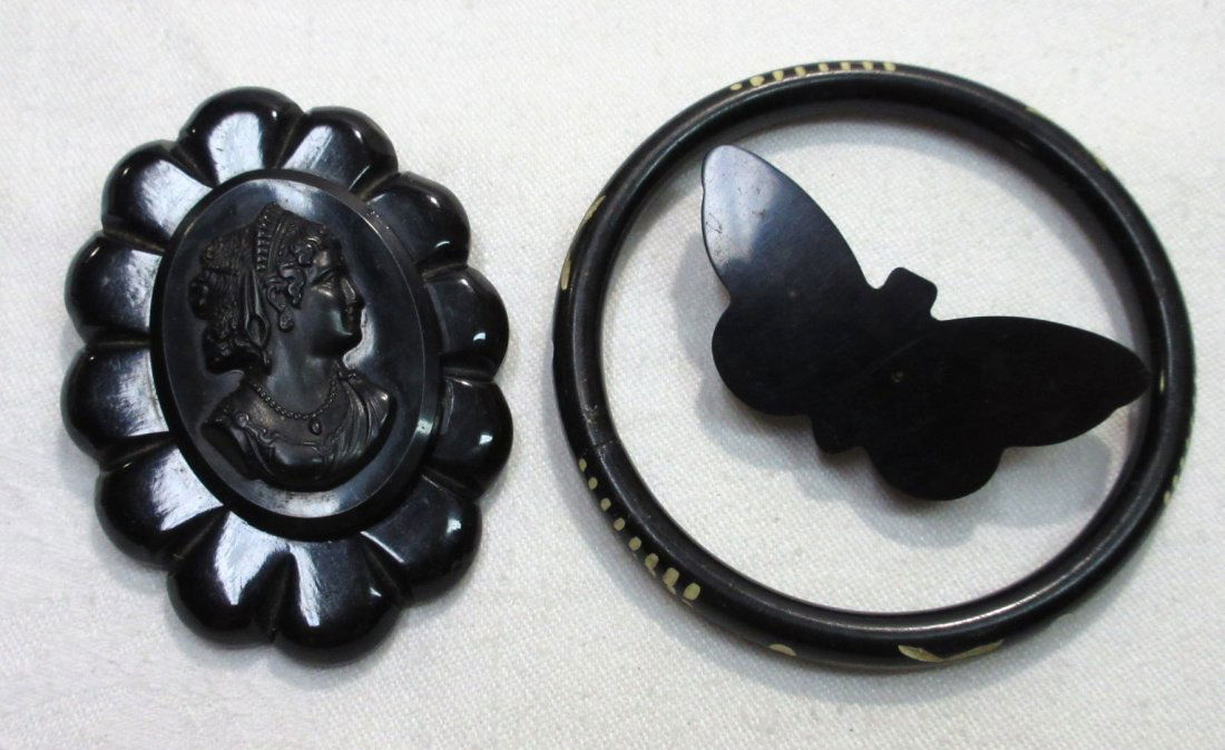 Black Bakelite Cameo Pin, Butterfly Pin & Brac (1 of 7)