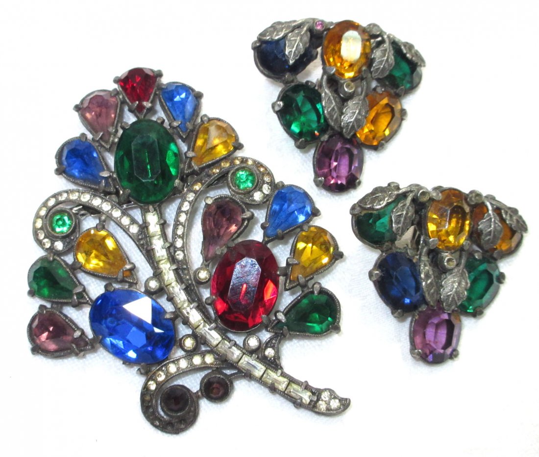 Old Into New - Lovely Jewel Tone Dress Pins (1 of 4)