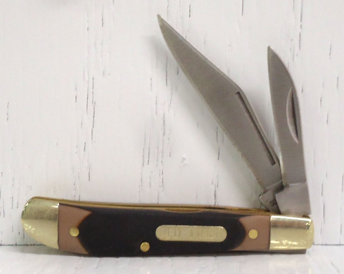 2 3/4" Schrade Old Timer Pocket Knife (1 of 2)