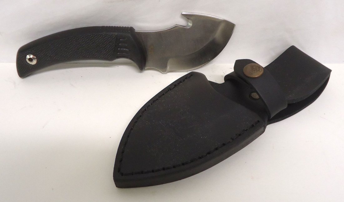 Hen & Rooster Skinner Knife (1 of 3)