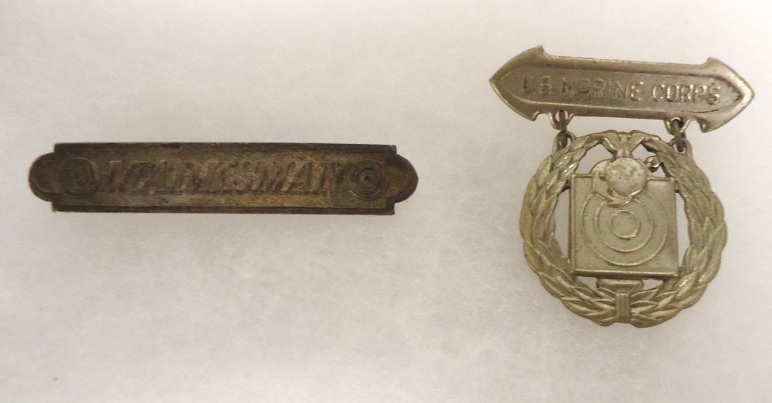 2 Vintage WW II USMC Marksman Badges (1 of 2)