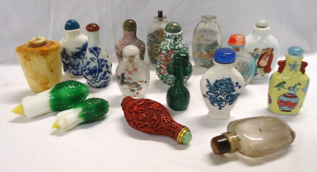 16 Misc. Oriental Snuff Bottles (1 of 6)