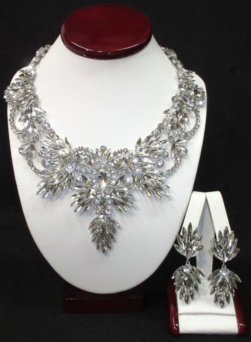 Costume Rhinestone Necklace & Earrings (1 of 6)