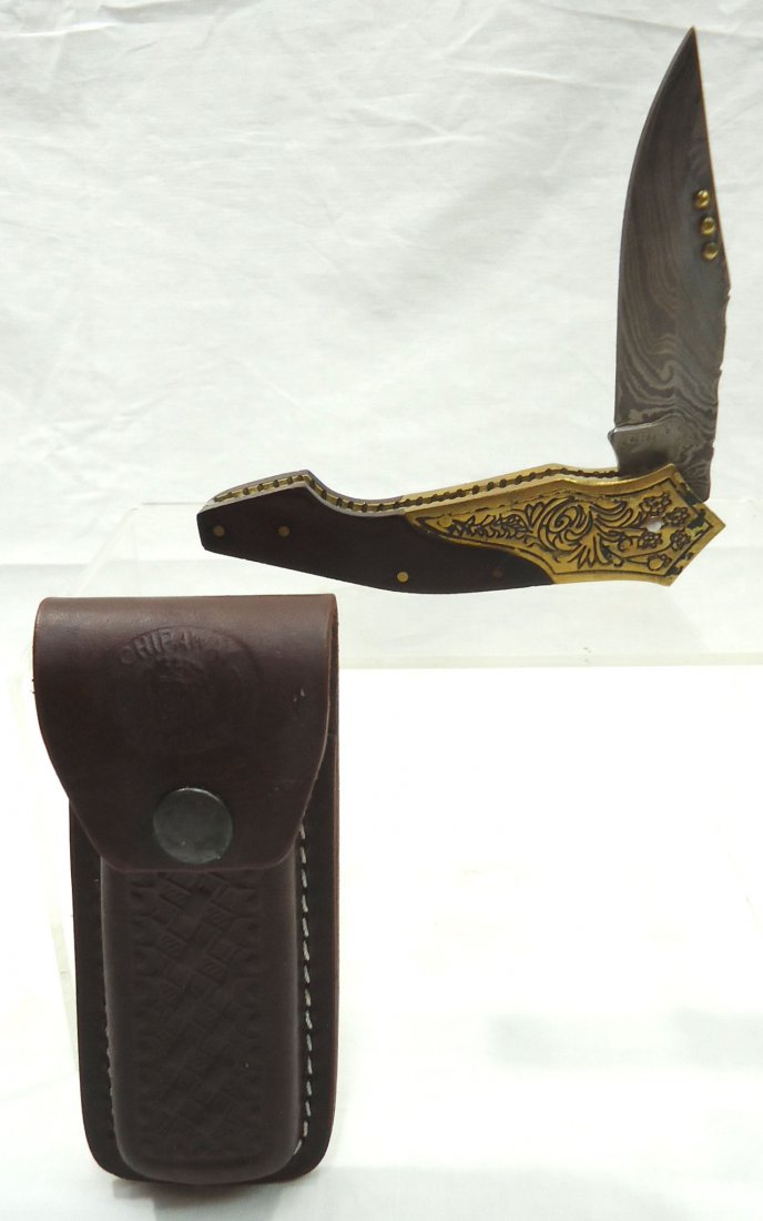 4 5/8" Chipaway Damascus Steel Knife: 4 5/8"