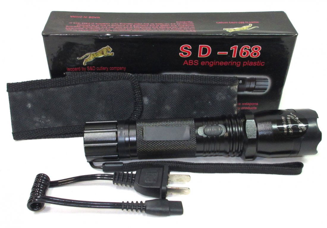 SD-168 Flash Light & Tazer NIB (1 of 2)