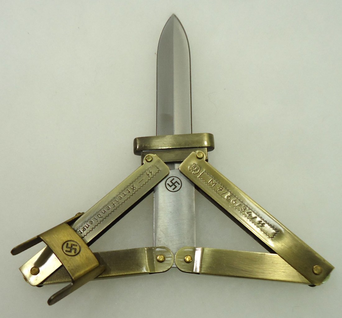 Modern Nazi Paratrooper Folding Knife: 5 3/4" Closed, 8" Open