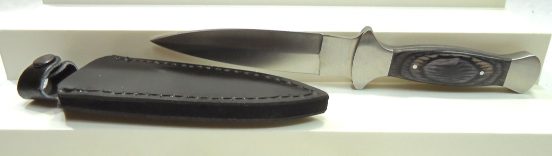 9 1/2" Boot Knife (1 of 3)
