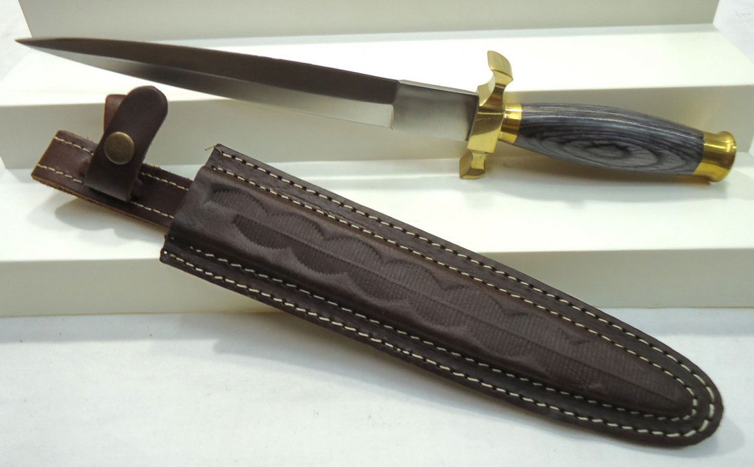 12" Renaissance Dagger (1 of 3)