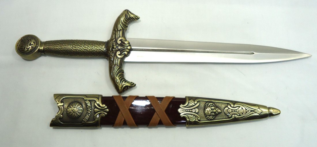 King Arthur Dagger: 15 3/4"