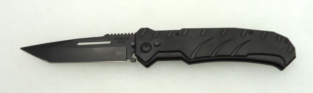 Spring Loaded Folding Knife: 5 1/4"