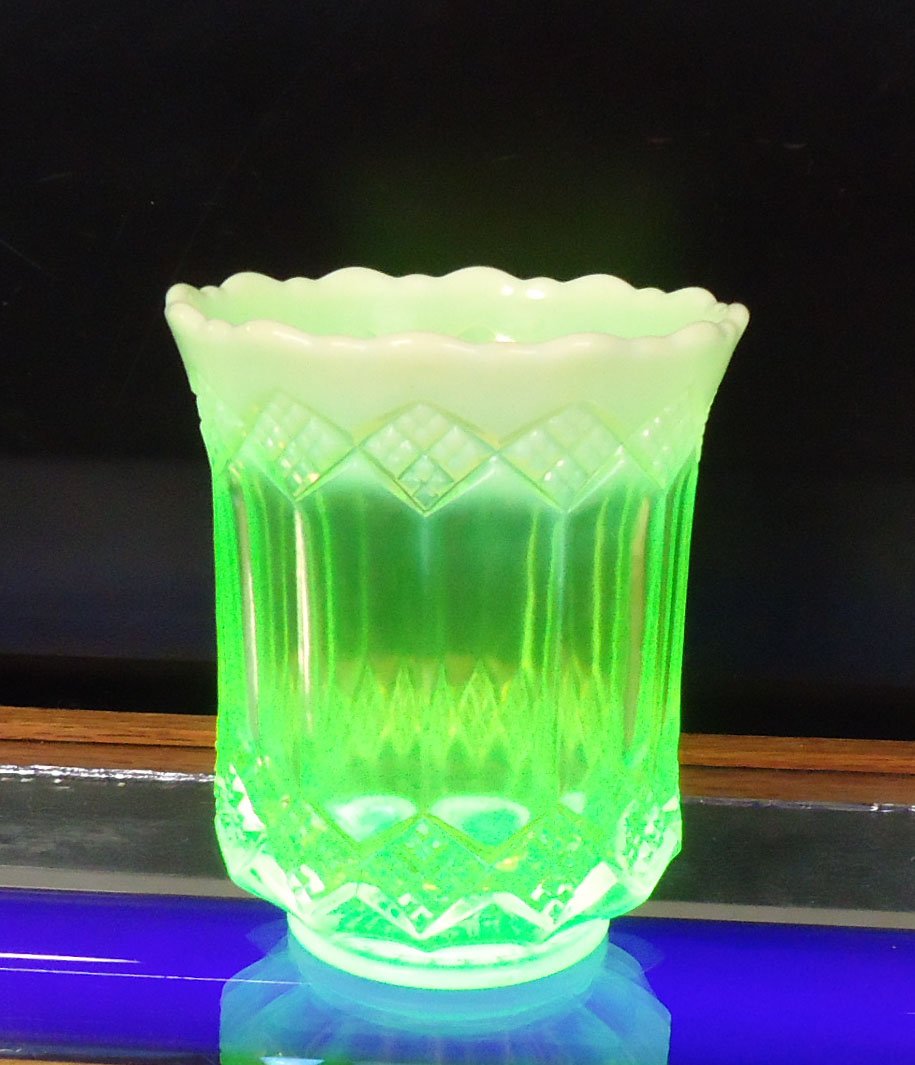 Mosser Vaseline Opal Spooner (1 of 2)