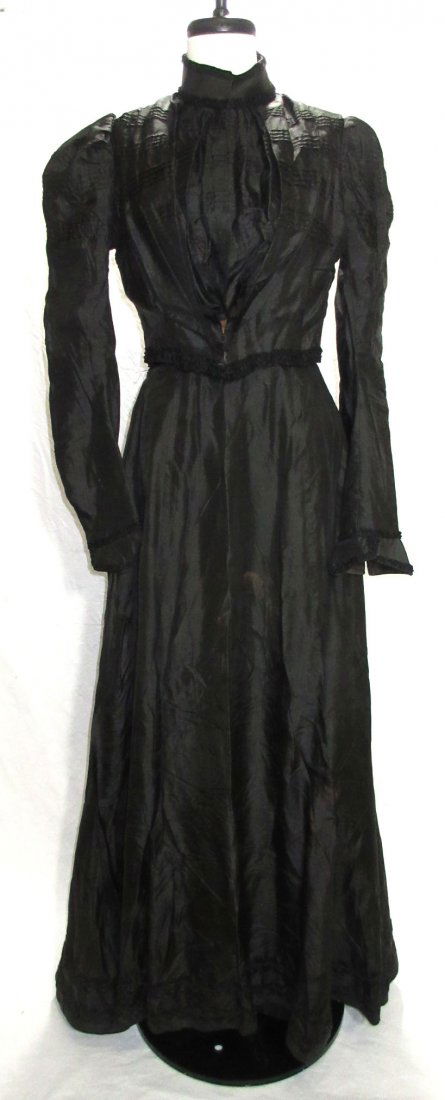 3 Pc. Black Victorian Mourning Dress (1 of 10)