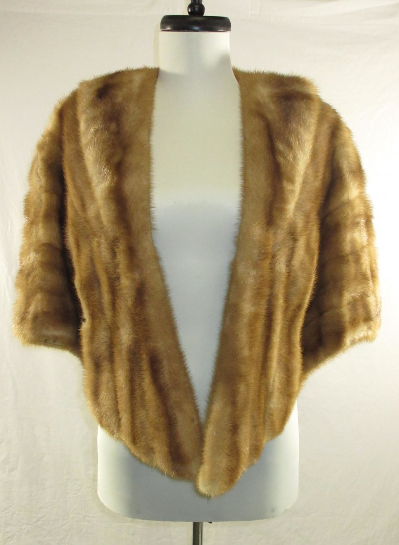 Elegant Mink Cape (1 of 6)
