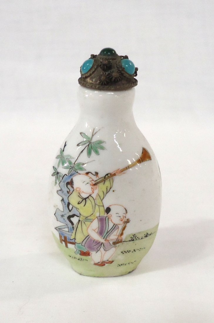 Oriental Snuff Bottle (1 of 2)