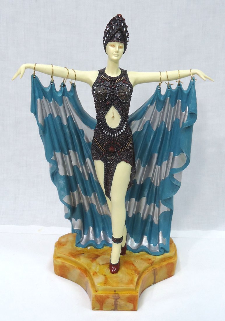 Modern Deco Style Figure (1 of 6)