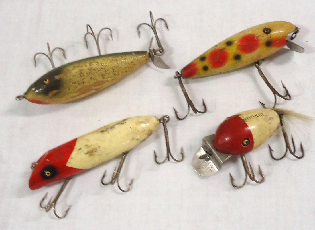 4 Vintage Wooden Fishing Lures: 3" & 4"
