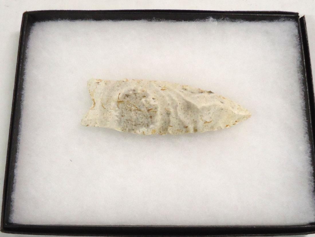 4 3/4" Flint Arrowhead (1 of 2)