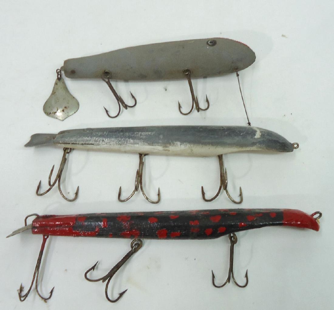 3 Wooden Fishing Lures: 5 1/2" - 7 1/4"L