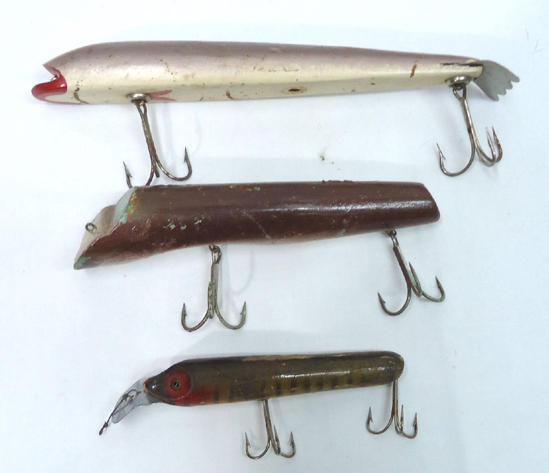 3 Wooden Fishing Lures: 4 1/2" - 9"L