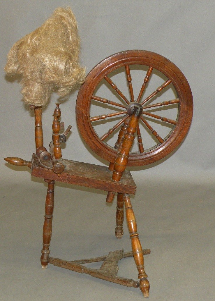 671 PA Saxony spinning wheel