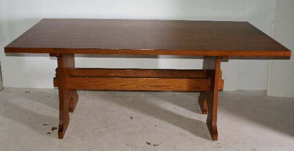 Stickley oak dining table with 2 leaves. H: 30 1/4": Stickley oak dining table with 2 leaves. H: 30 1/4" W: 76" D: 42" Leaves: 15" each.