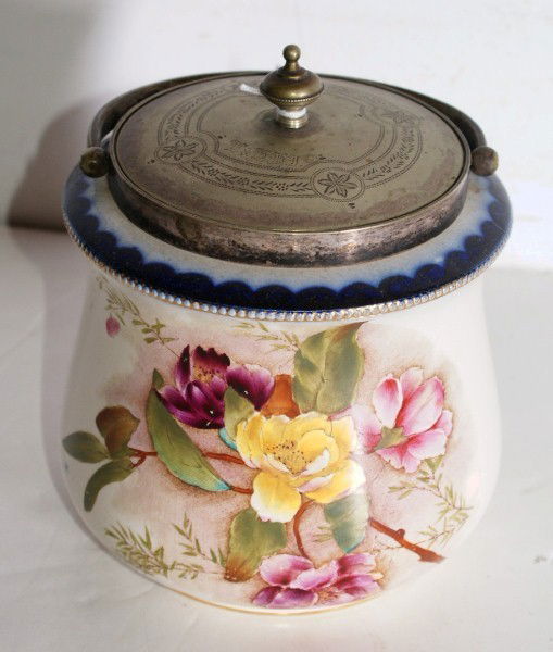 Stoke on Trent Carlton Ware biscuit jar. H: 9": Stoke on Trent Carlton Ware biscuit jar. H: 9"