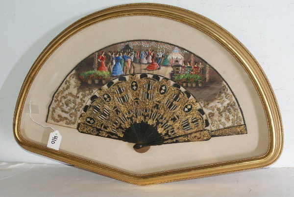 Spanish Fan in a gilt-wood: shadow box frame.
