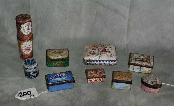 Nine piecs of porcelain miniature boxes some with : Nine piecs of porcelain miniature boxes some with damage.