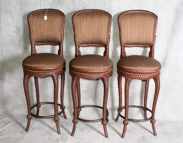 3 mahogany upholstered bar stools. H:27.5" W:16" D:: 3 mahogany upholstered bar stools. H:27.5" W:16" D:17"