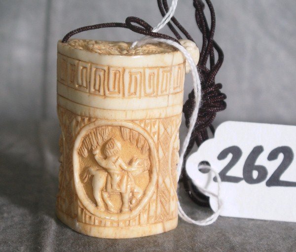 Chinese carved Marine ivory pill box.: Chinese carved Marine ivory pill box. H:2"