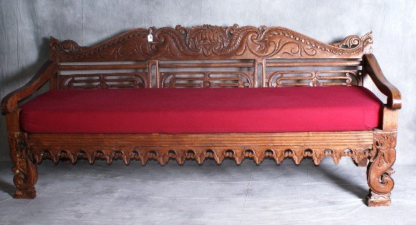 Large carved wood settee. H:35" L:80" D:27" : Large carved wood settee. H:35" L:80" D:27"