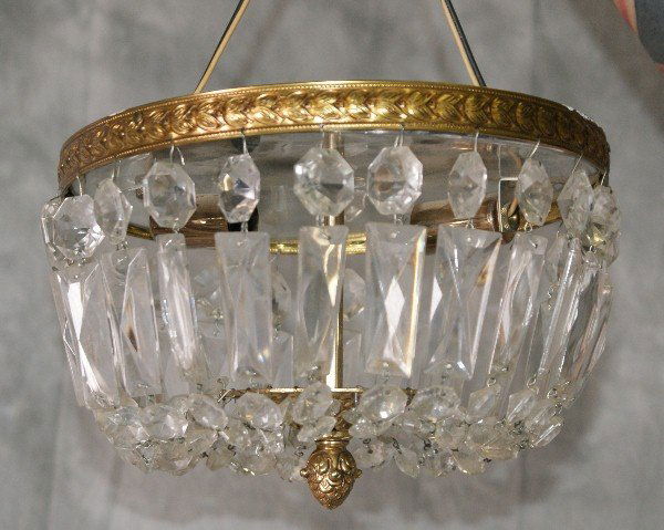 bronze and crystal ceiling light. H:8" D:11": bronze and crystal ceiling light. H:8" D:11"