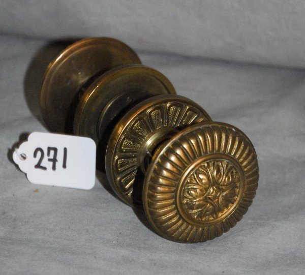 Antique brass door handles: Antique brass door handles
