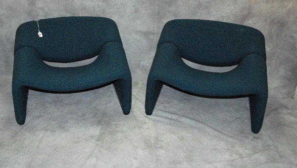 Two Pierre Paulin "Groovy" Chairs by Artifort 1973: Two original 1973 Pierre Paulin "Groovy" Chairs by Artifort. H:25" W:32" D:22" In 1973, Pierre Paulin designed the 598, the "groovy" seating shell, and it quickly became the darling of the design avan