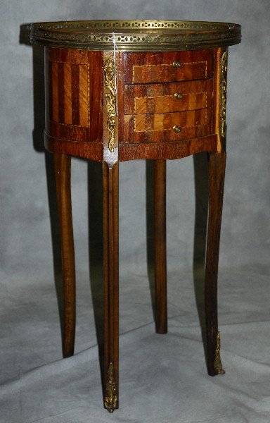 French parquetry inlaid side table. H:28" W:16.5": French parquetry inlaid side table. H:28" W:16.5" D:12.75"